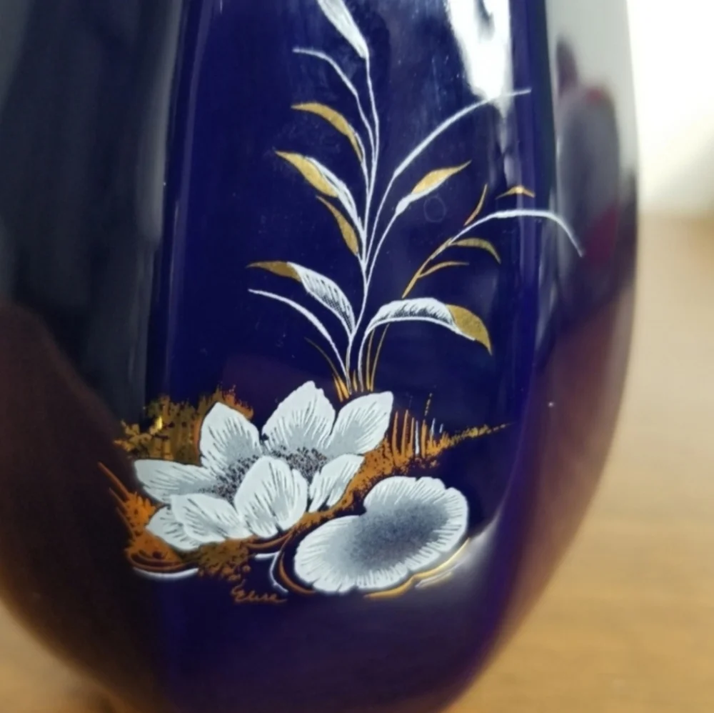 Bleu de Four Limoges Hand Painted Small Faceted Gold Rimmed Porcelain Vase